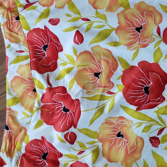 N VO by Lanctot and EP Pro Golf Skirts - Picture 4 of 7